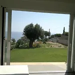 With Aegean Views דירה *