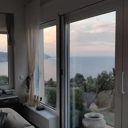 With Aegean Views * Akhladheri