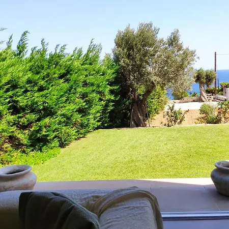 With Aegean Views شقة